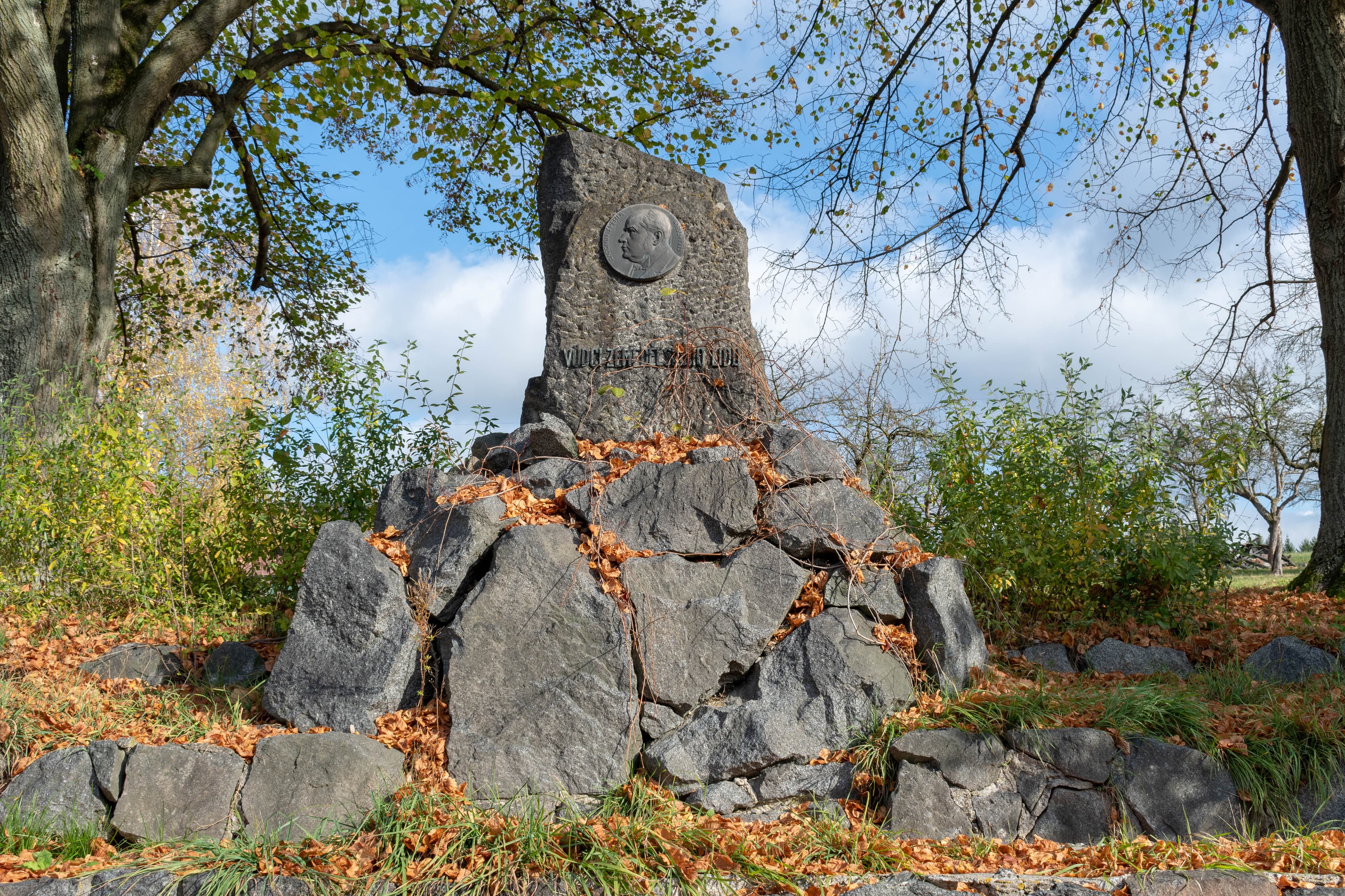 Antonín Švehla memorial in Roveň