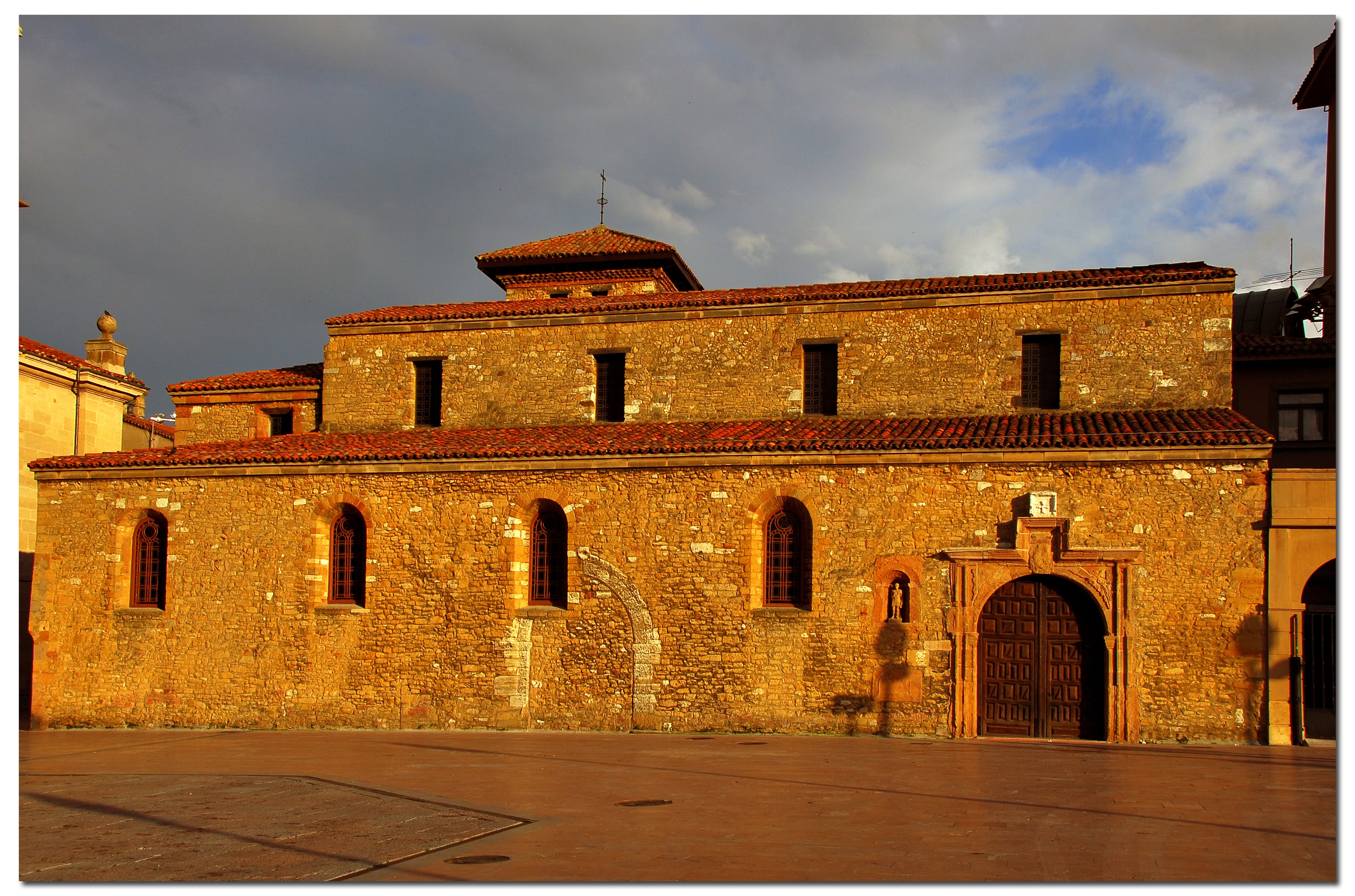 Church of San Tirso, Oviedo