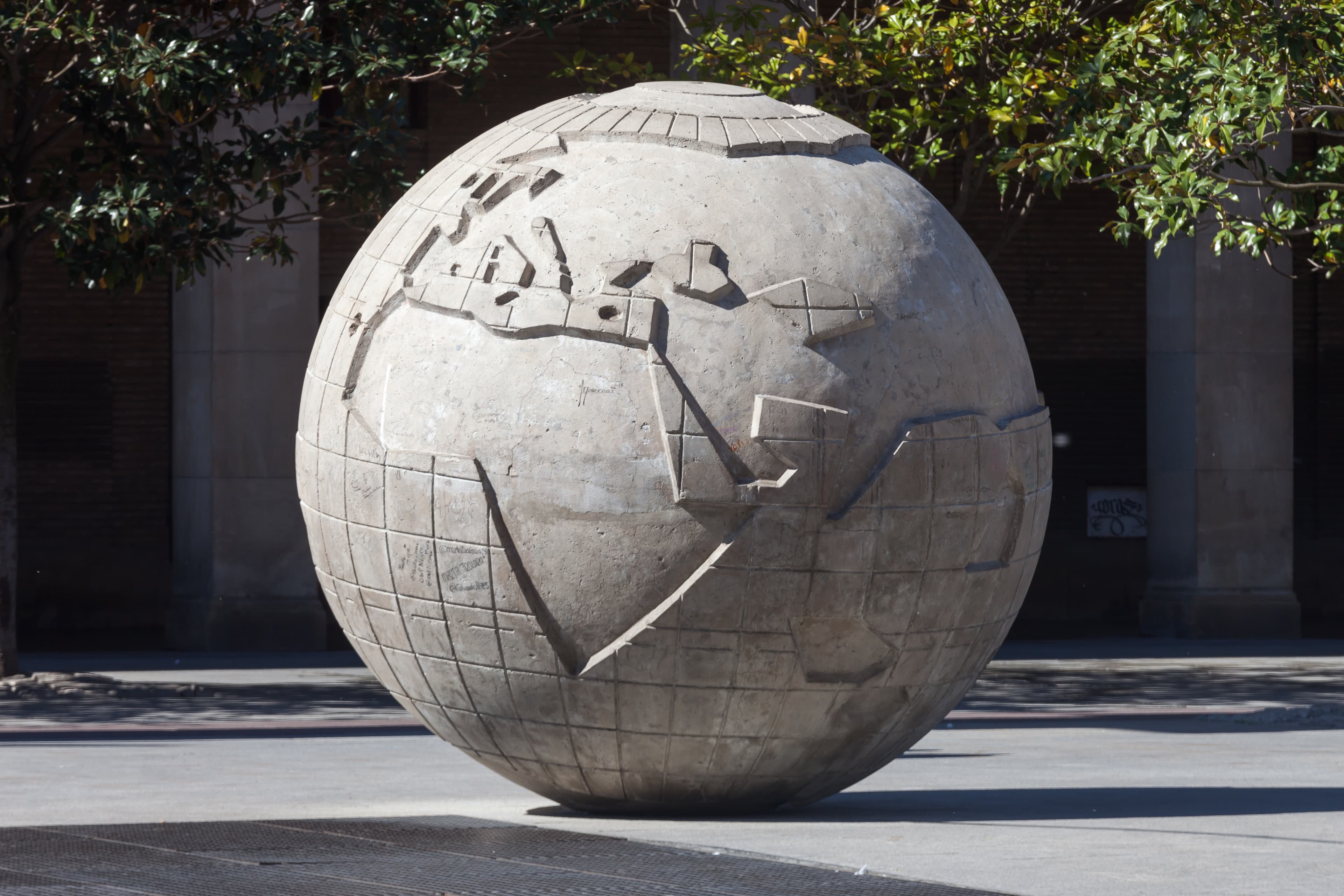 Globo terráqueo, Zaragoza