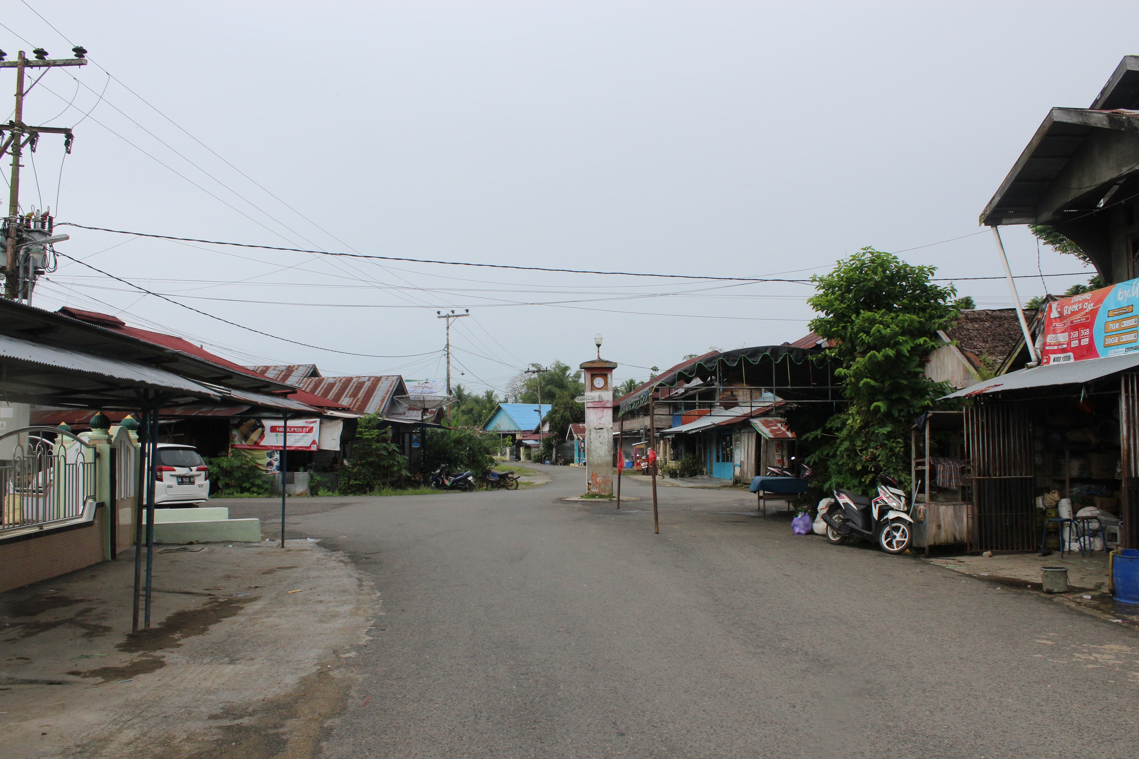 North Kambat Four-Way Intersection Monumen