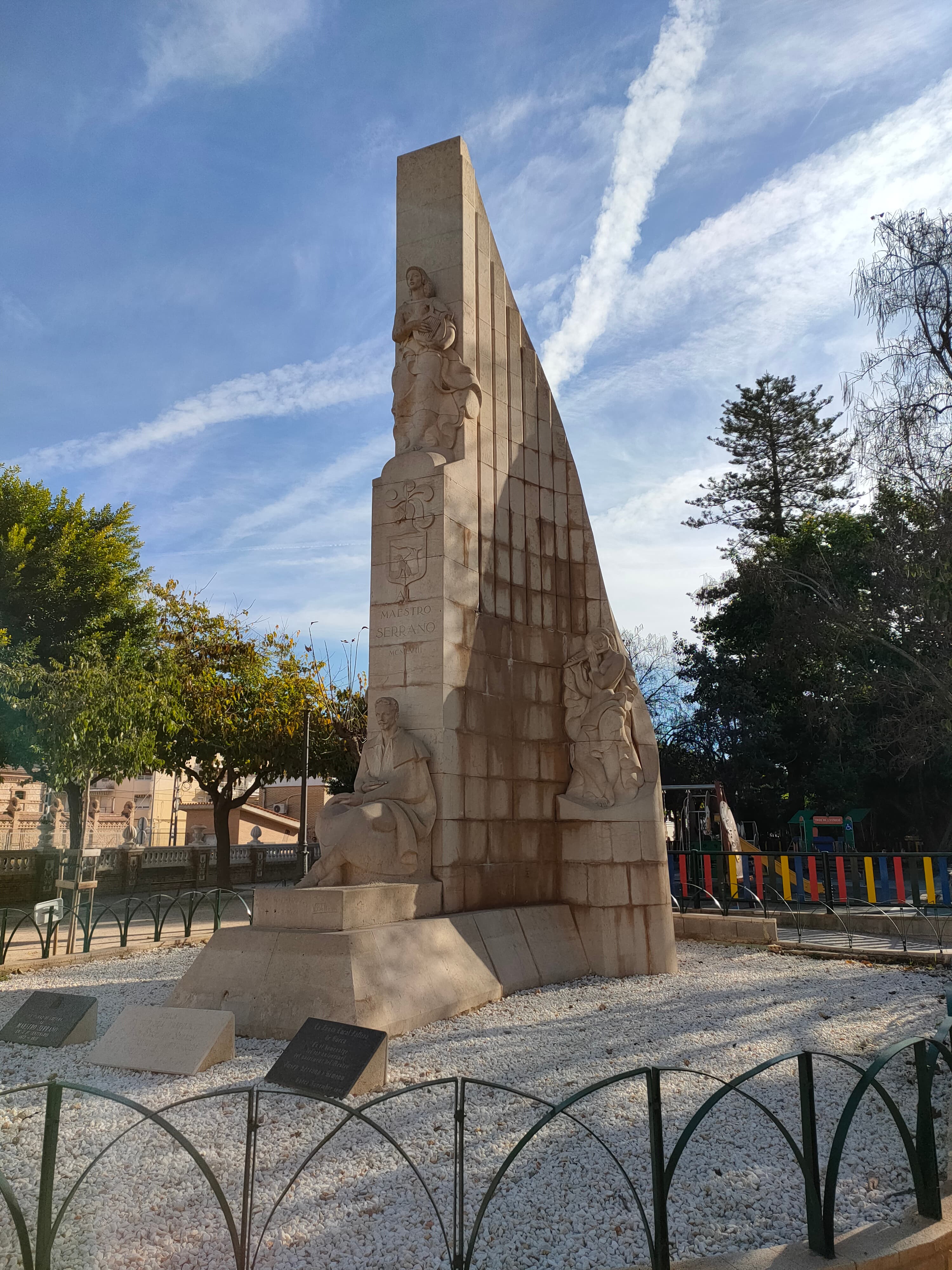 Monument to José Serrano Simeón, Sueca