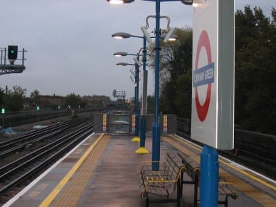 Turnham Green tube station