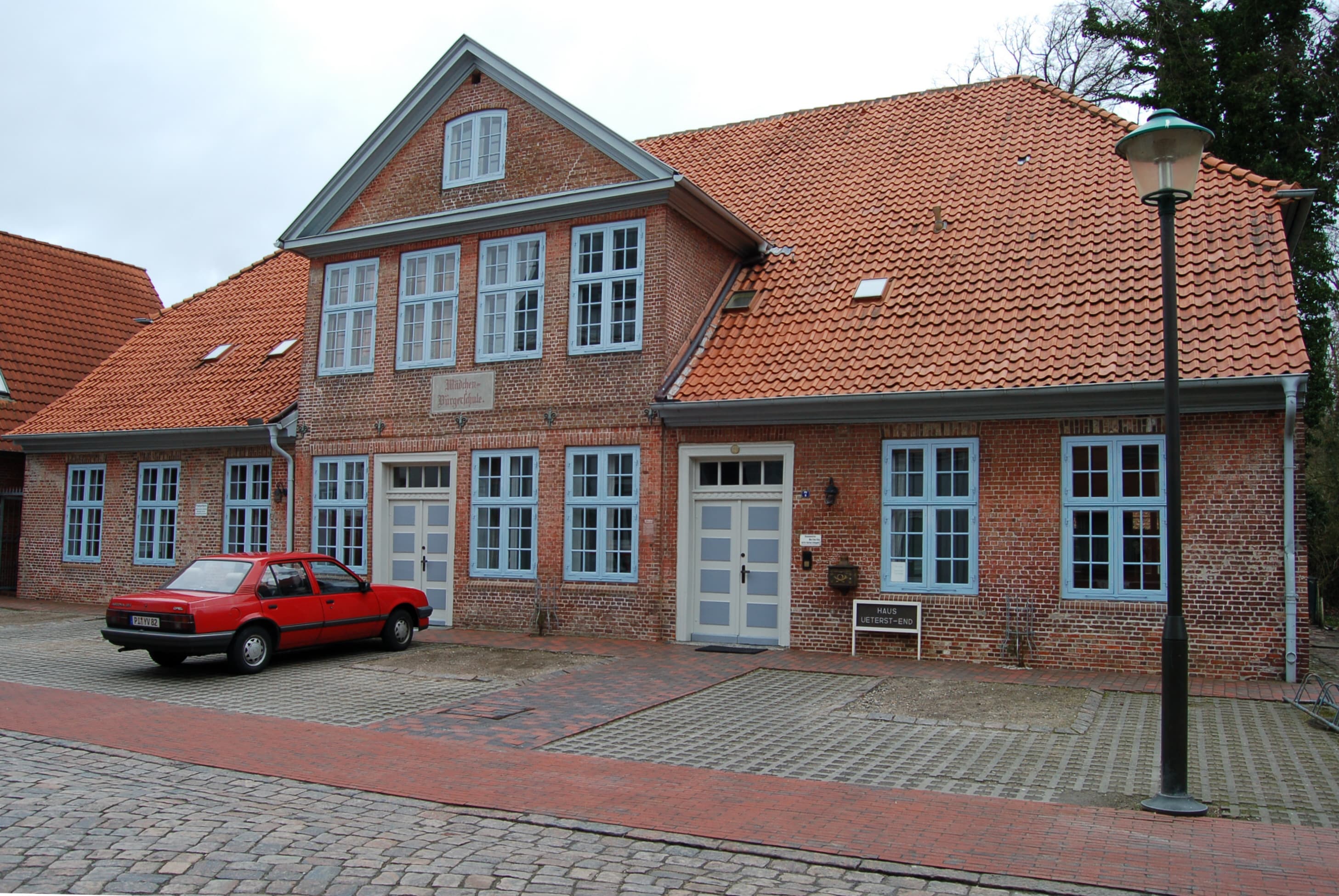 Girls Citizen School