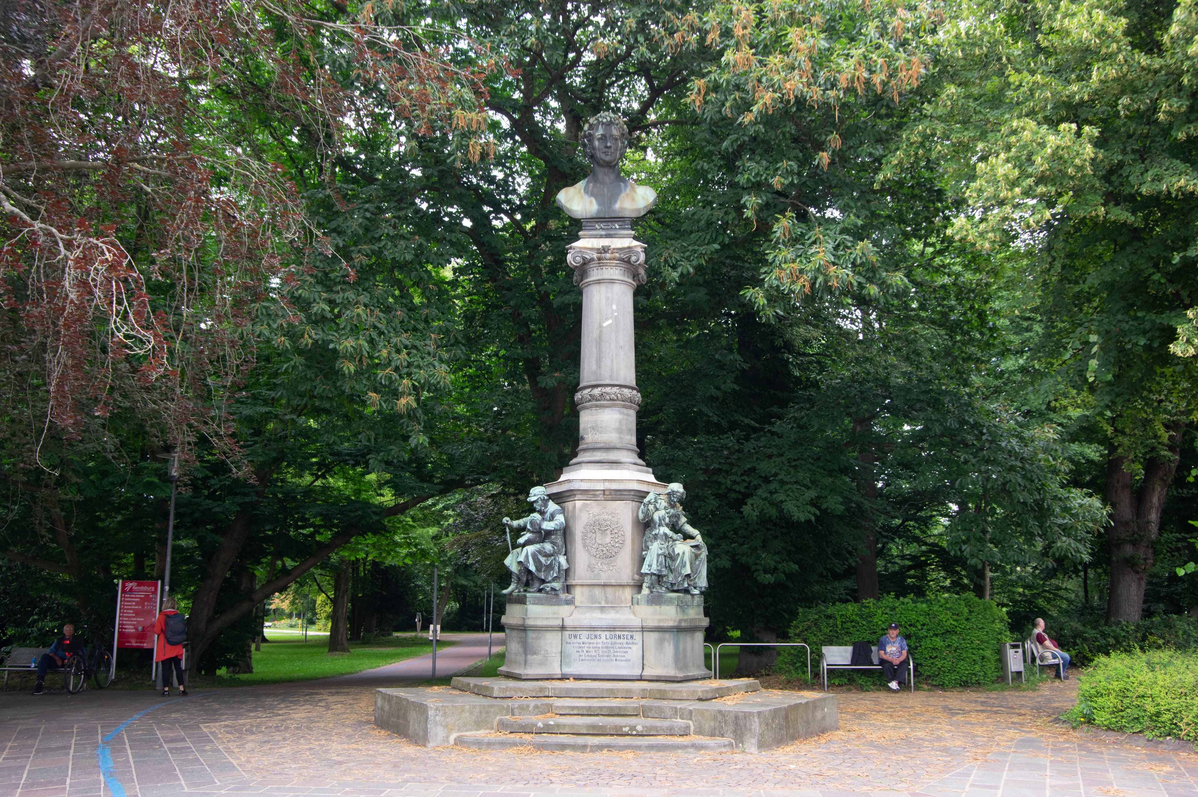 Uwe-Jens-Lornsen memorial