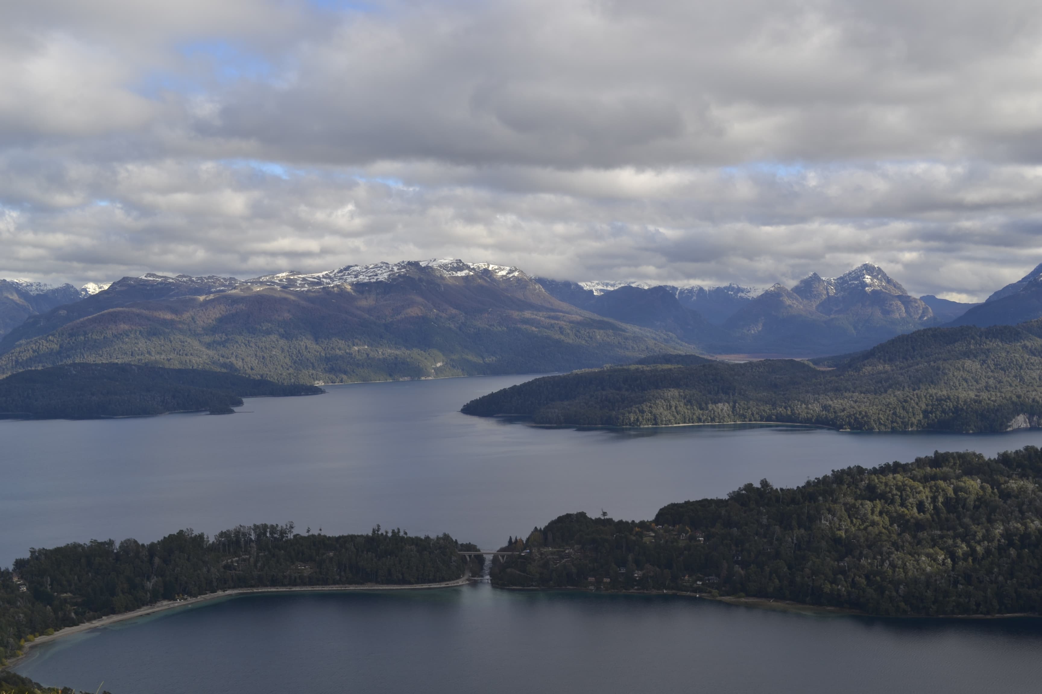 Los Lagos Department