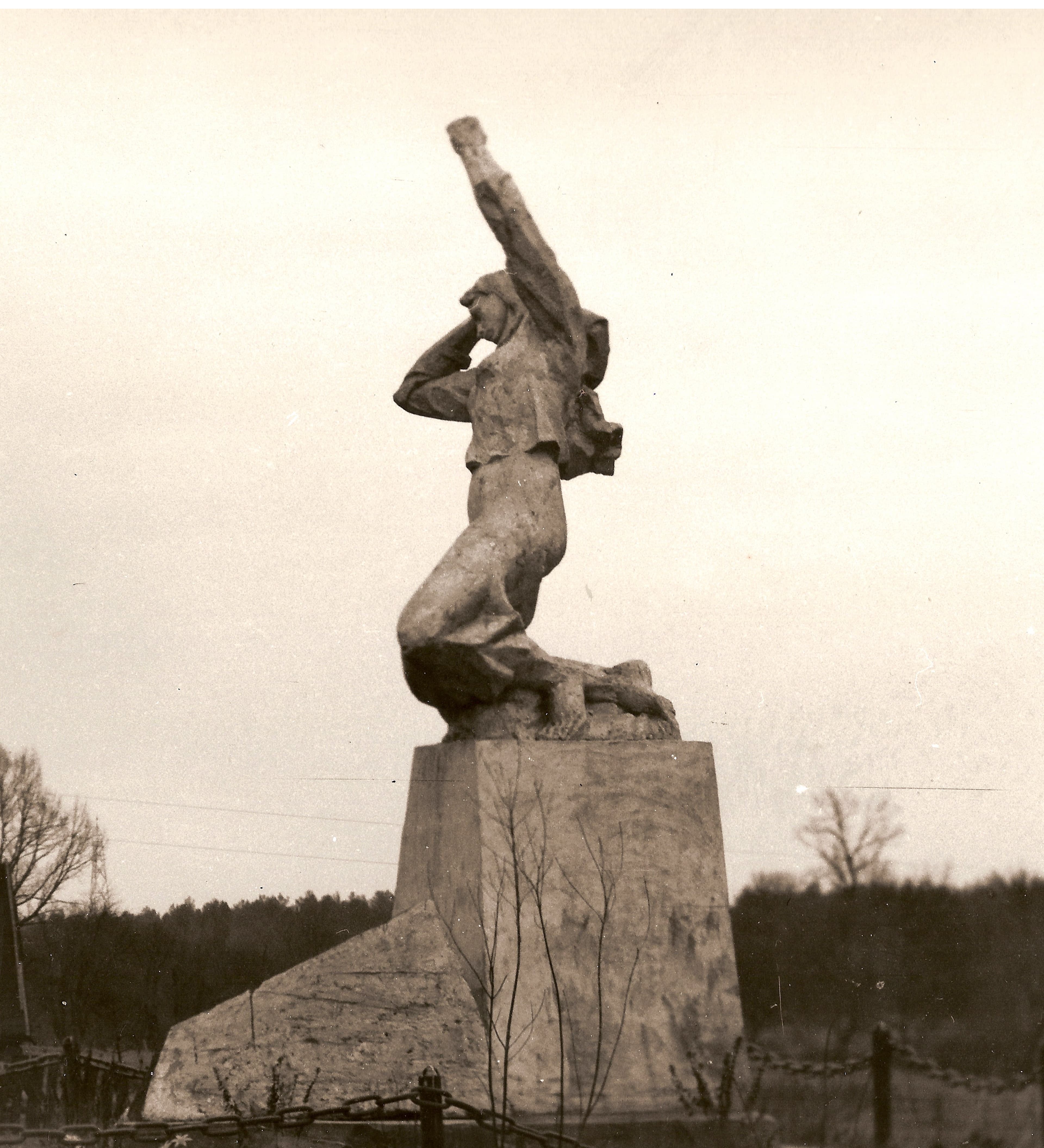 Monument to village Perha burned by Nazis