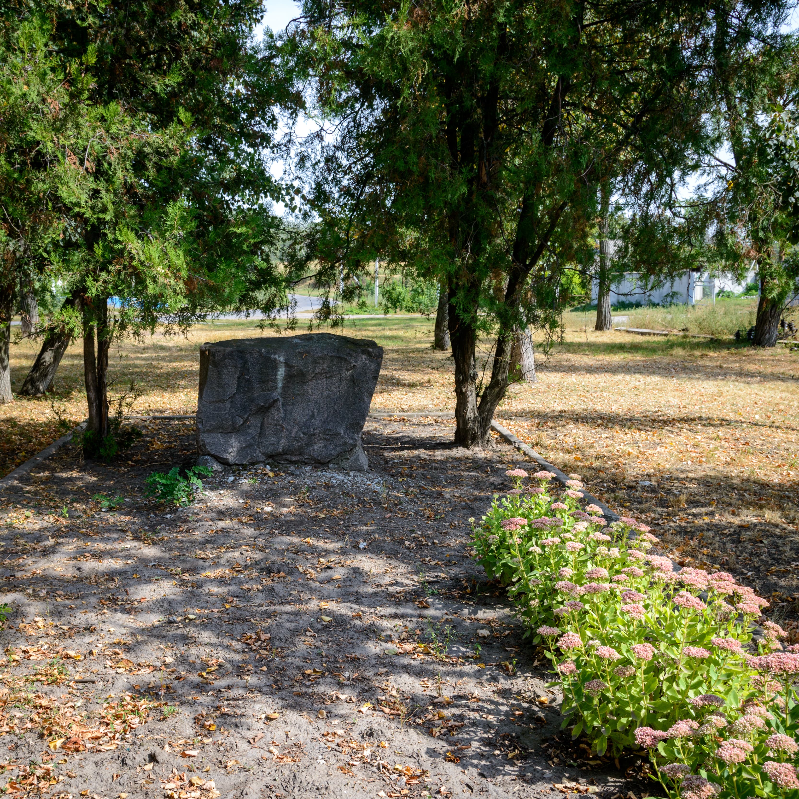 Monument to Soviet pioneer Pavlo Tesla