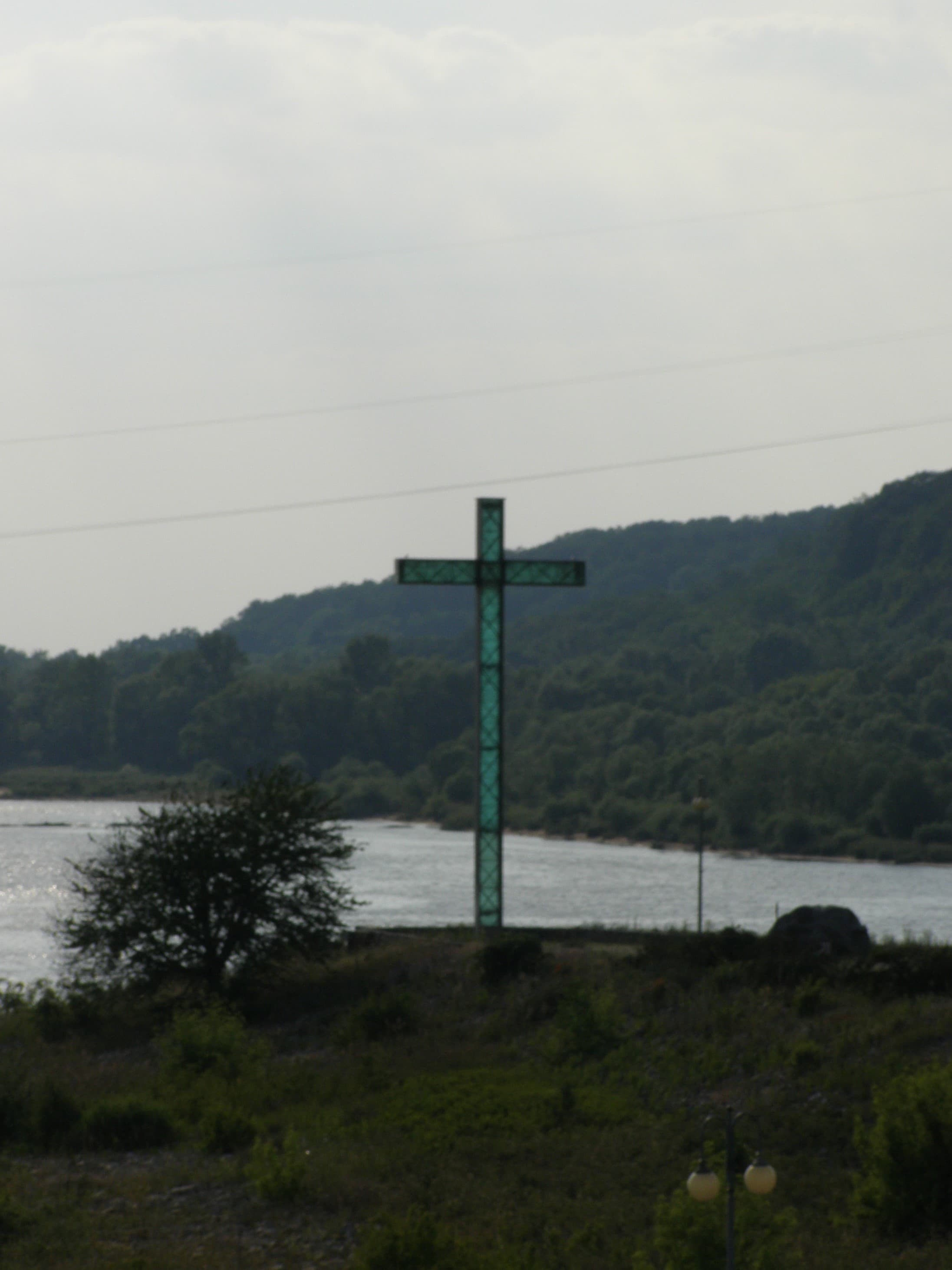 Krzyż Pomnik ks. Jerzego Popiełuszki we Włocławku